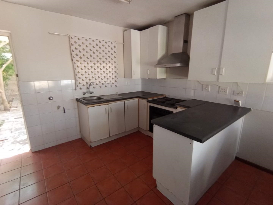 To Let 1 Bedroom Property for Rent in La Colline Western Cape